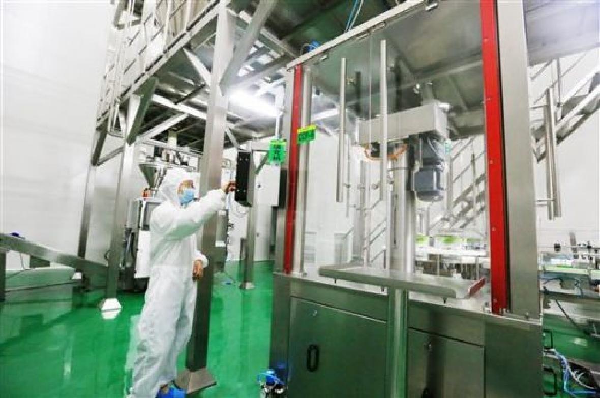 比配方注册更严的监督 明博体育开启工厂全透明直播